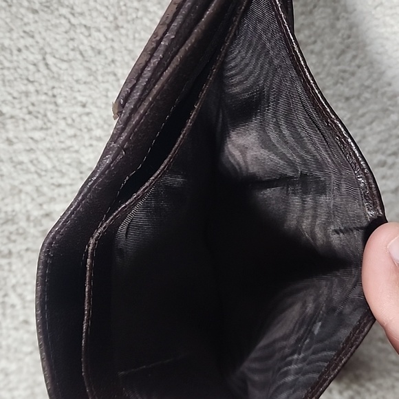 Authentic Gucci Wallet - Picture 7 of 8